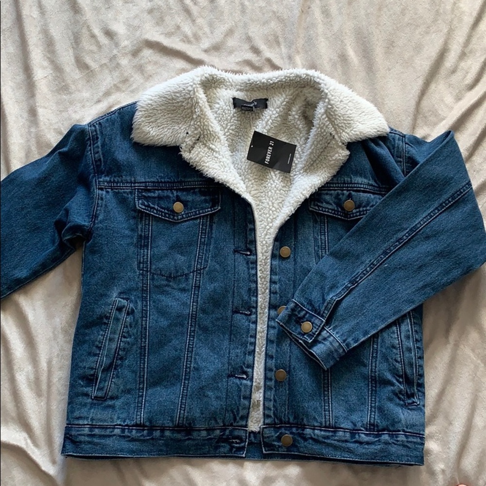FOREVER 21 NWT Sherpa Denim Jacket